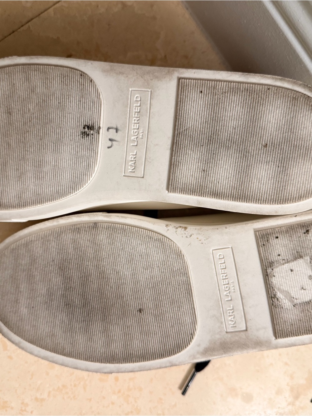Karl Lagerfeld White Sneakers with Black Laces and Gold Accents - Picture 5 of 7